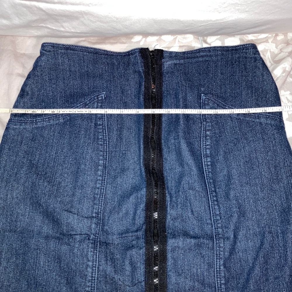 Denim skirt - Picture 4 of 6